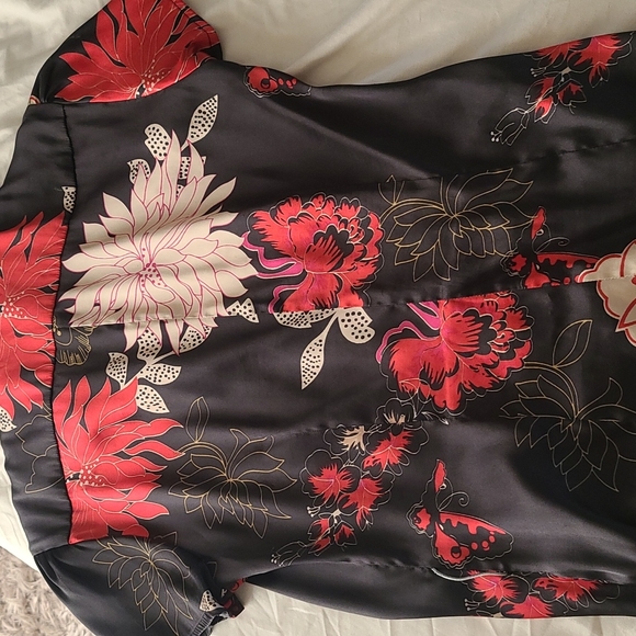 Asian theme - Picture 3 of 3